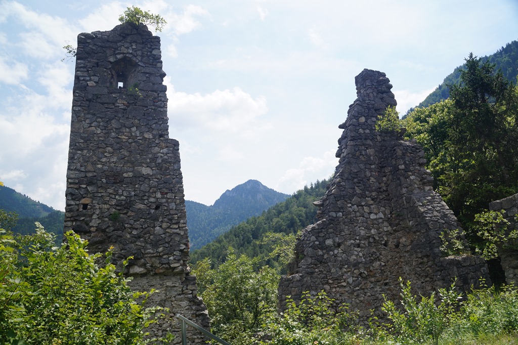 Ruinen der Burg Aigremont